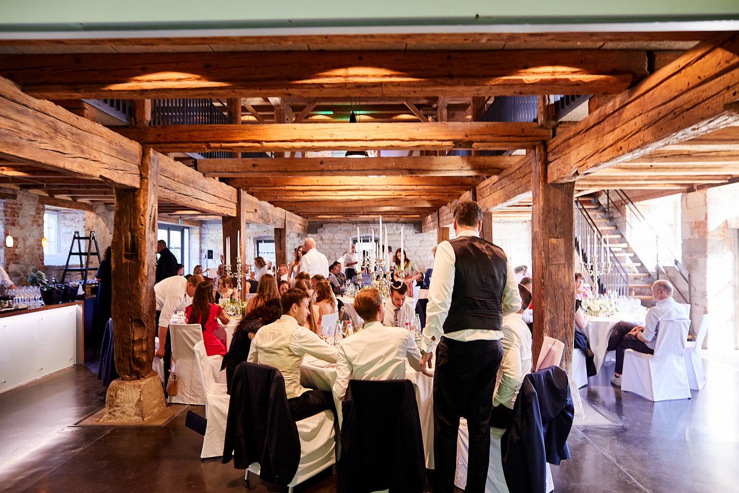 Hochzeitsfeier in der Balkenhalle.
